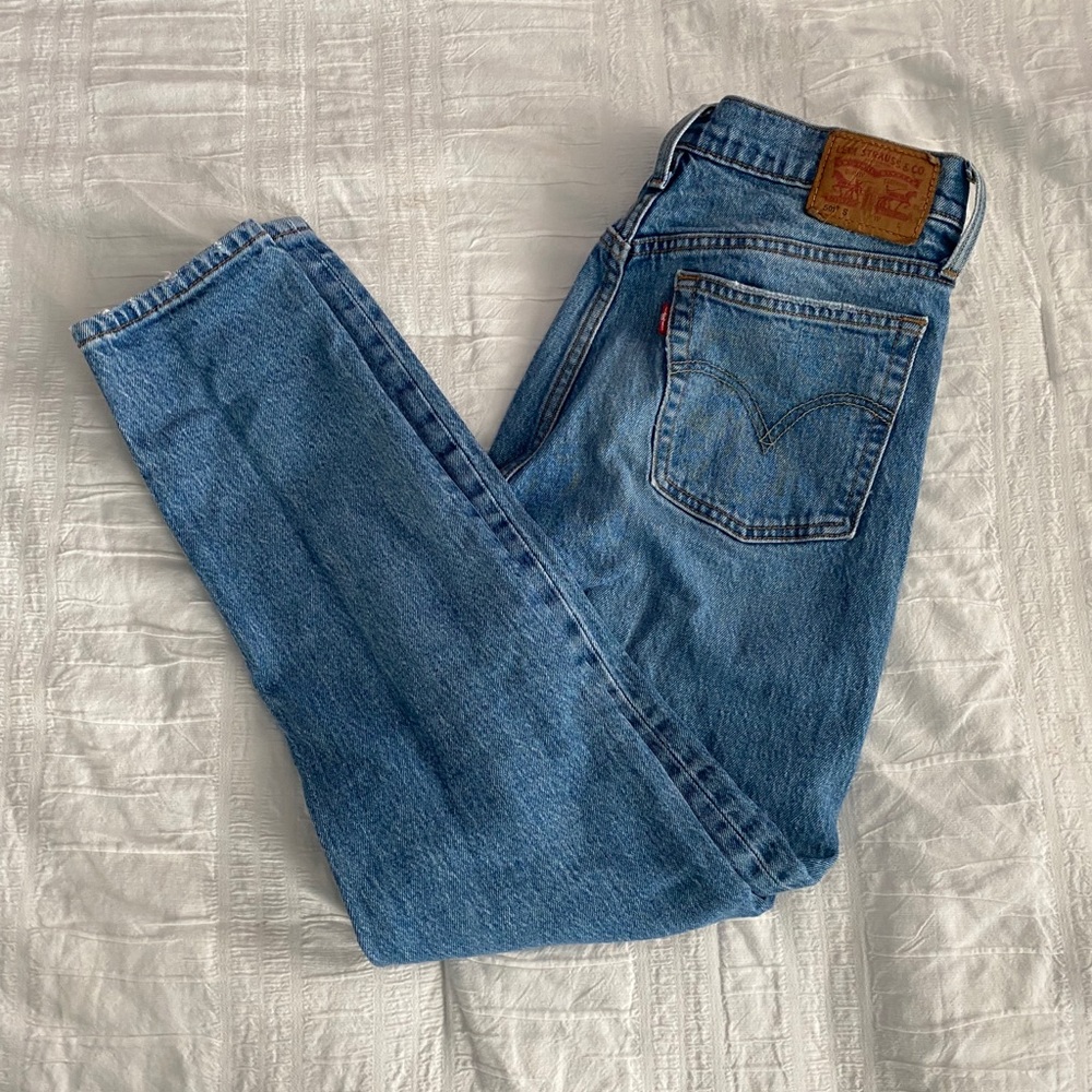 Levi 501s Skinny Jeans - Medium Wash